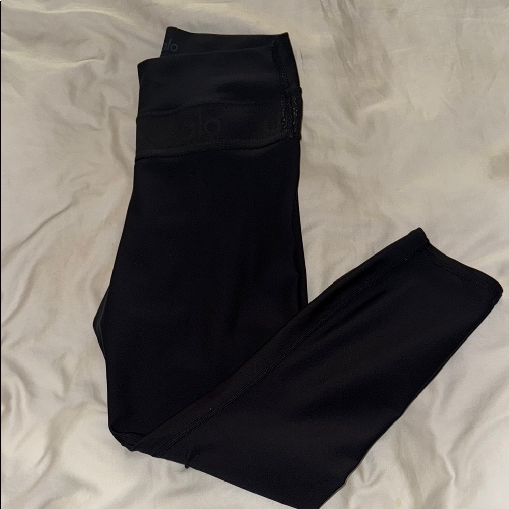 Alo High-Waist Airlift Capri